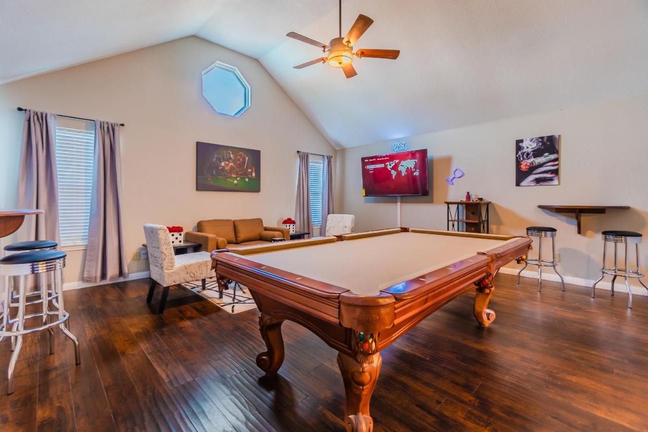אלן * *Astounding House **Perfect For Family And Friends , Pool , Hot Tub, & Game Room מראה חיצוני תמונה