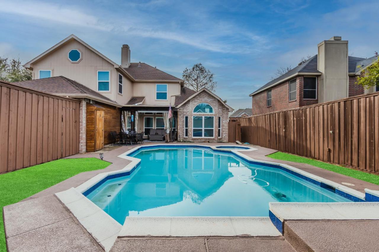 אלן * *Astounding House **Perfect For Family And Friends , Pool , Hot Tub, & Game Room מראה חיצוני תמונה