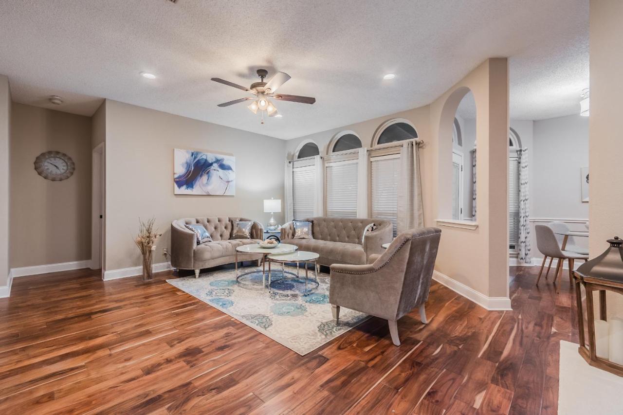 אלן * *Astounding House **Perfect For Family And Friends , Pool , Hot Tub, & Game Room מראה חיצוני תמונה